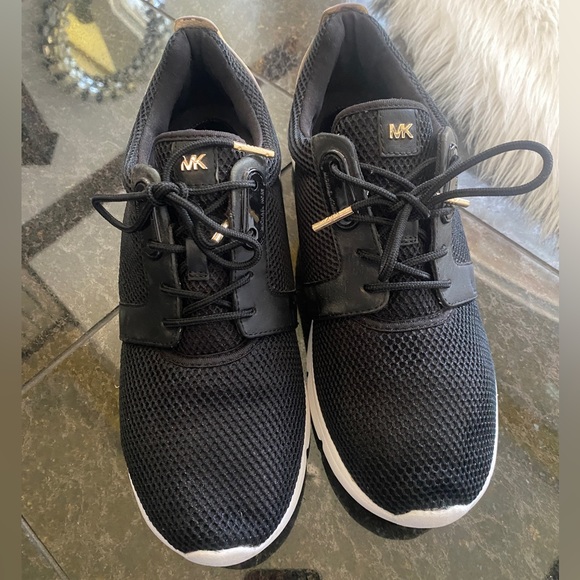Michael kors running shoes - Picture 1 of 6